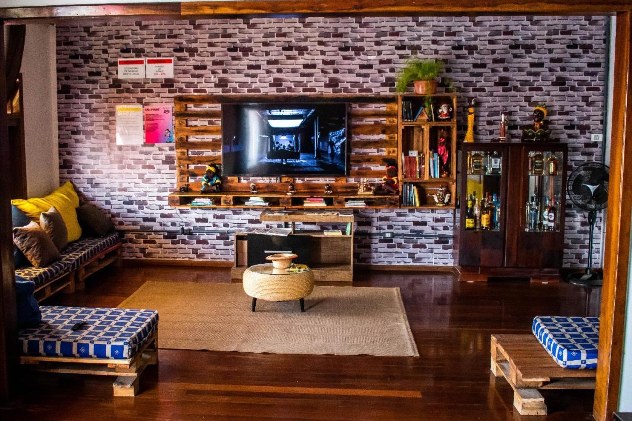 Brazilian Cult Hostel Curitiba Luaran gambar