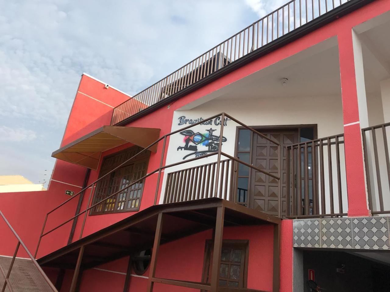 Brazilian Cult Hostel Curitiba Luaran gambar