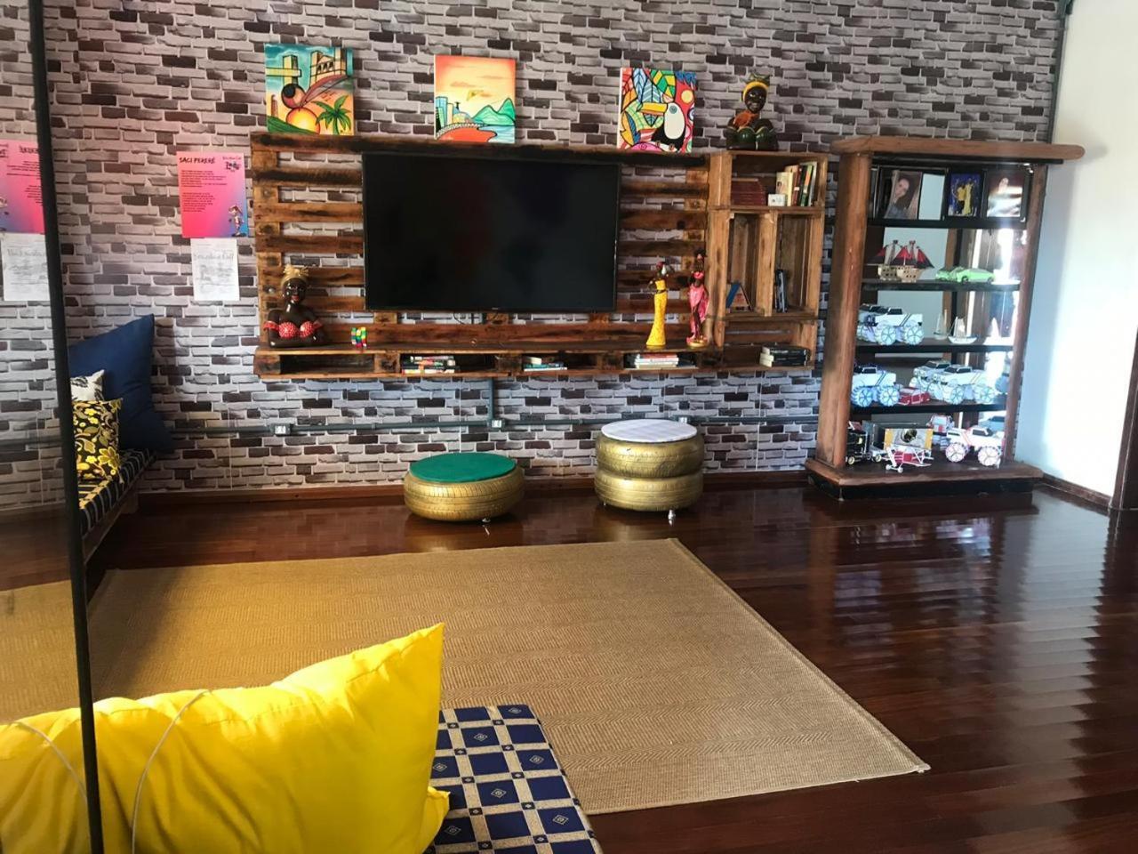 Brazilian Cult Hostel Curitiba Luaran gambar